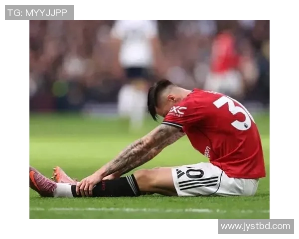 曼联后防大将意外受伤,缺席重要联赛与欧冠比赛 曼联后防大将意外受伤,缺席重要联赛与欧冠比赛