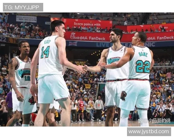 灰熊客场战胜独行侠，莫兰特再战CJK传奇